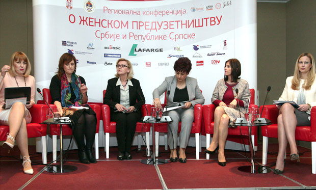 Женама много теже у бизнису